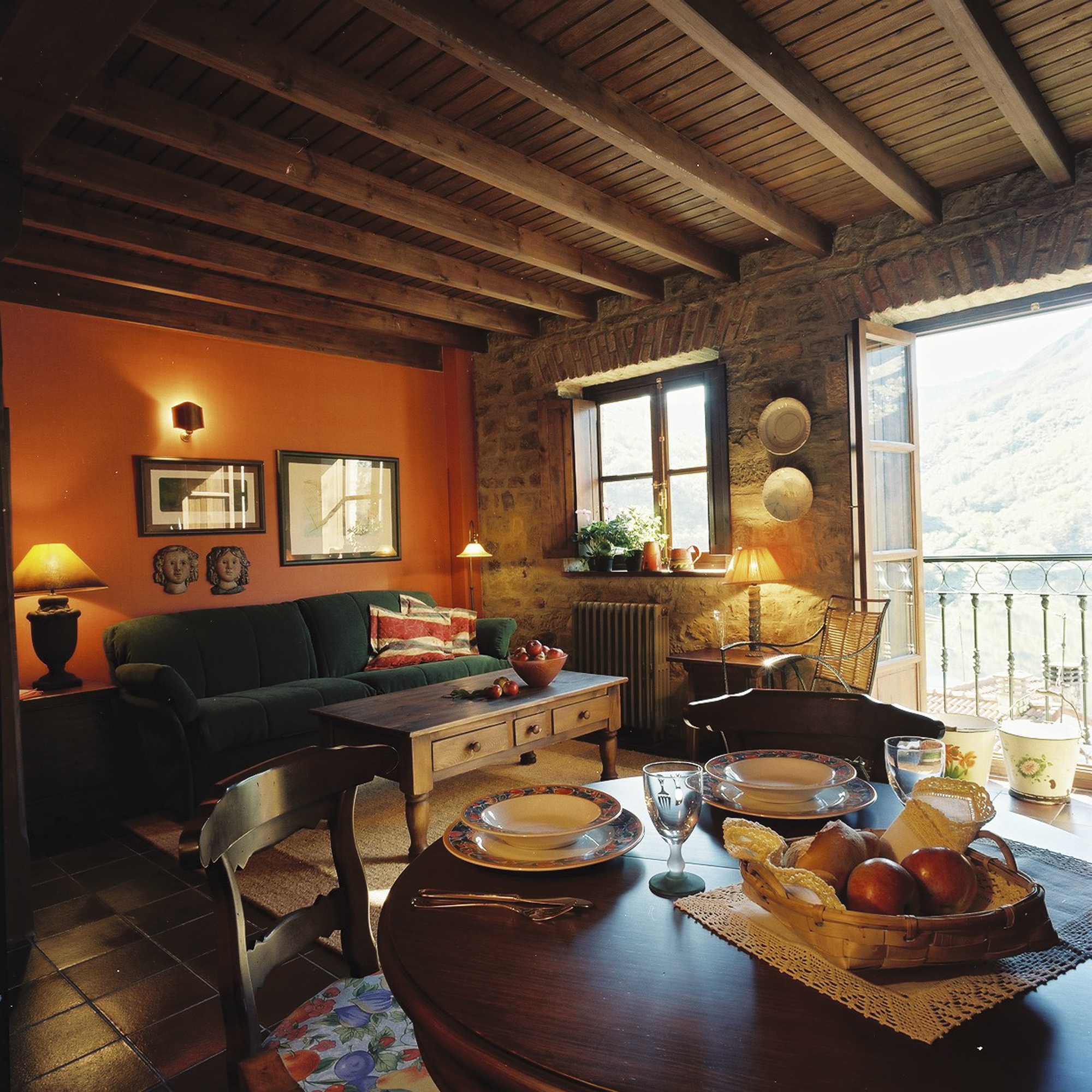 compasso-decoracion-interiores-hotel-rural-asturias-vivienda-tradicional-piedra-1993